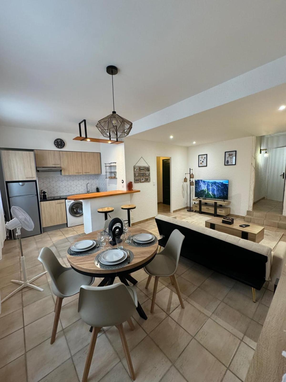Charmant Appartement En Hypercentre De Castelnaudary Zewnętrze zdjęcie
