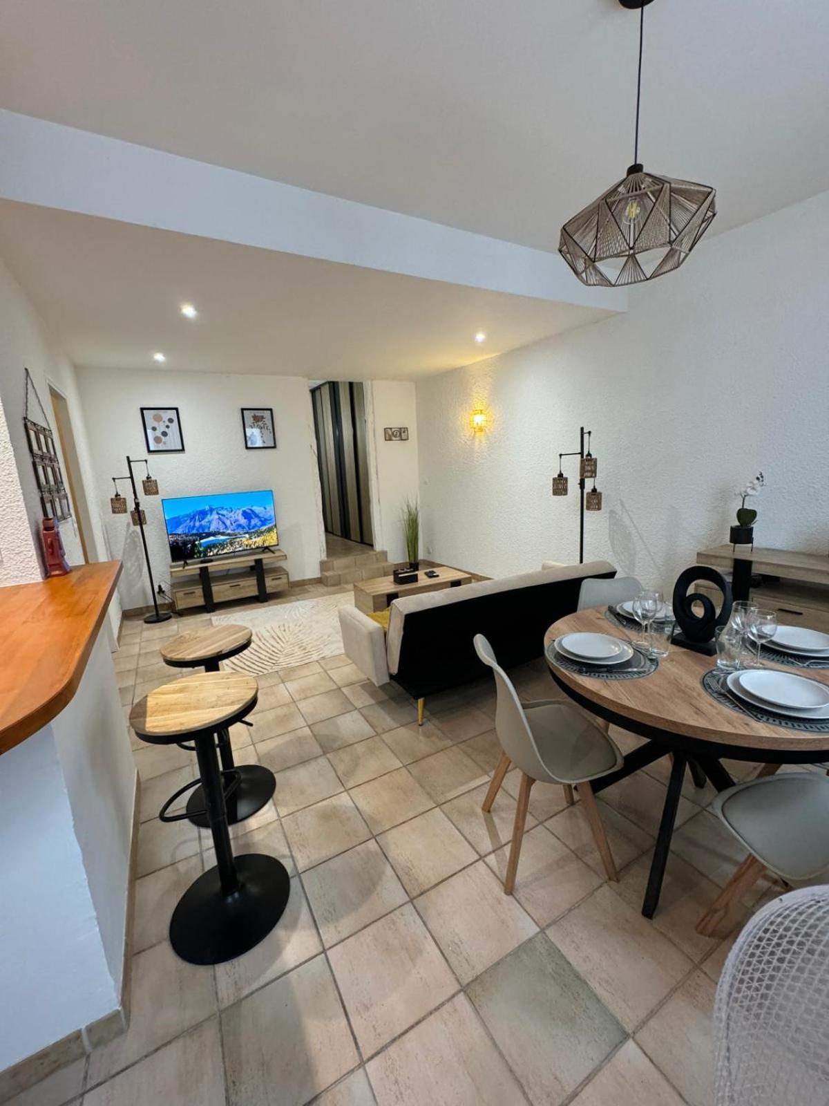 Charmant Appartement En Hypercentre De Castelnaudary Zewnętrze zdjęcie