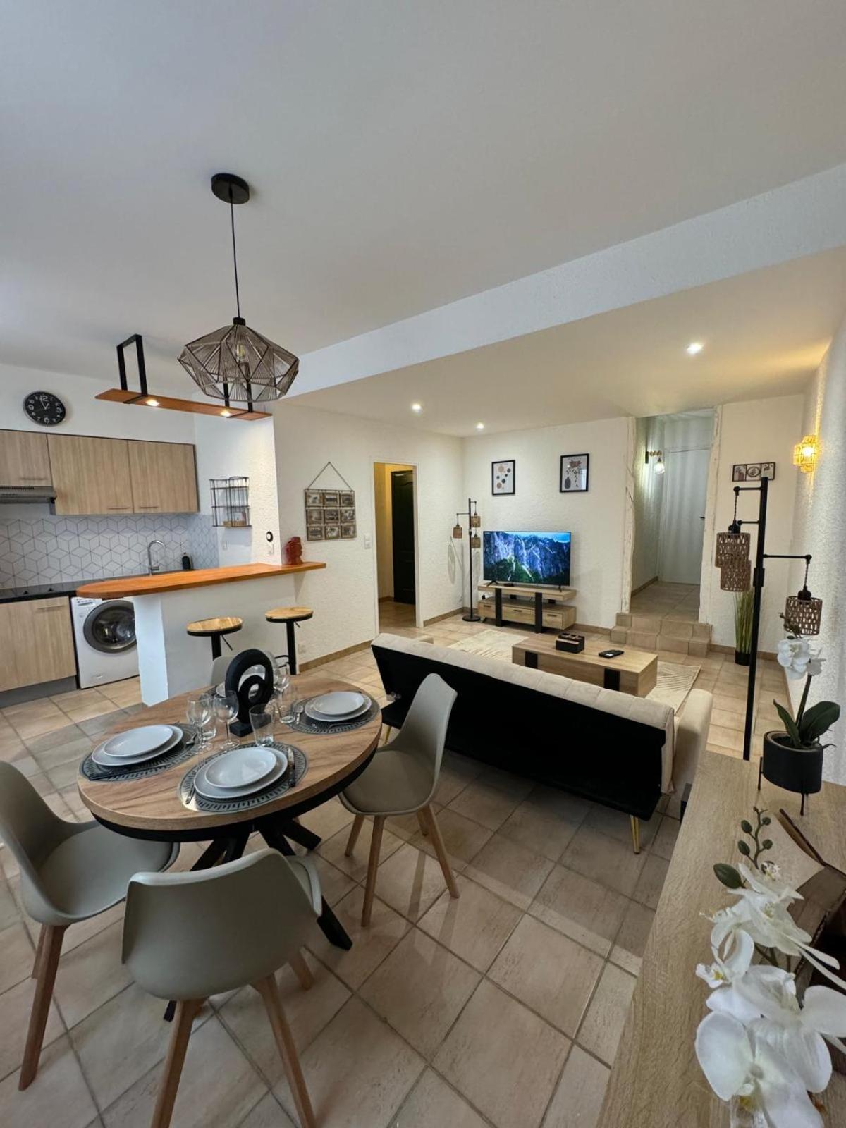 Charmant Appartement En Hypercentre De Castelnaudary Zewnętrze zdjęcie